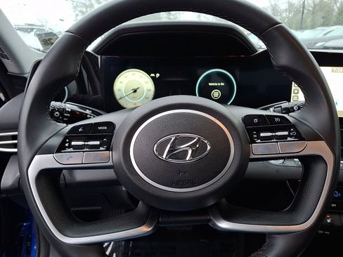 Used 2023 Hyundai Elantra SEL w/ Convenience Package image 22