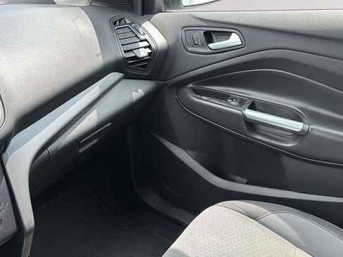 Used 2018 Ford Escape SE FWD image 28