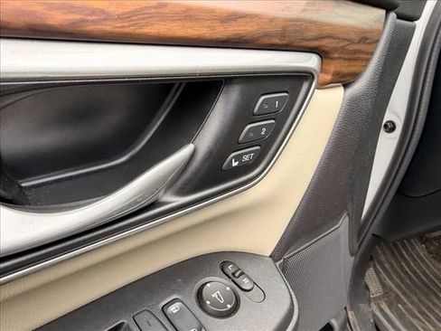 Used 2022 Honda CR-V EX-L image 16