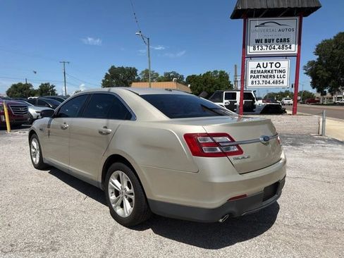Used 2018 Ford Taurus SE FWD image 7