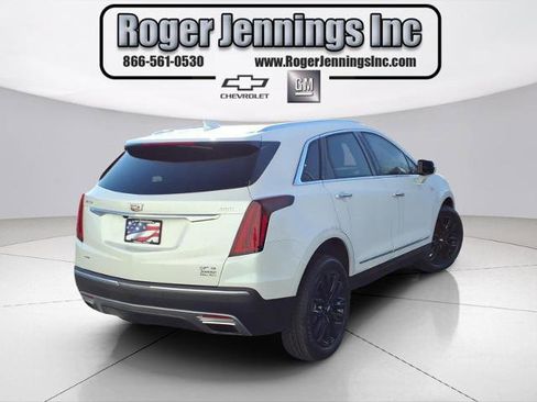 Used 2021 Cadillac XT5 Premium Luxury w/ LPO, Floor Liner Package image 4