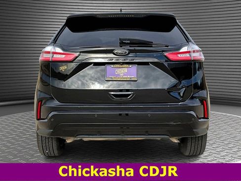 Used 2023 Ford Edge SE w/ Black Appearance Package image 5
