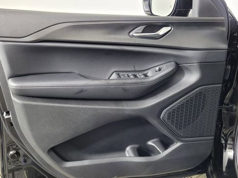 New 2025 Jeep Grand Cherokee image 12