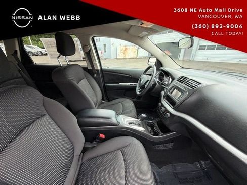Used 2015 Dodge Journey SXT w/ Flexible Seating Group FWD image 18