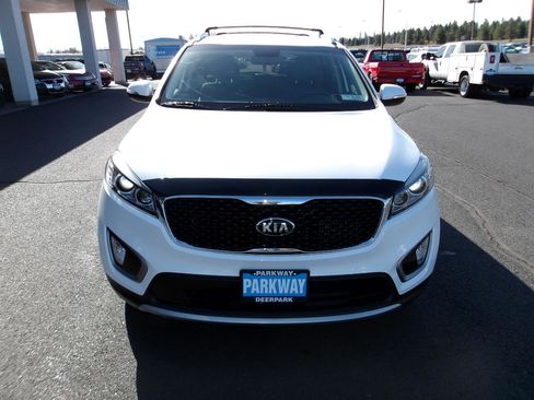 Used 2016 Kia Sorento EX w/ EX Premium Package image 8