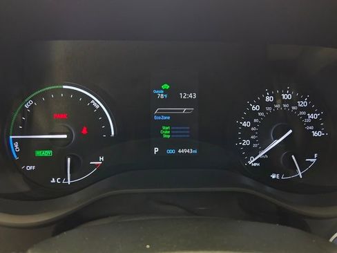 Used 2022 Toyota Sienna XLE FWD image 39