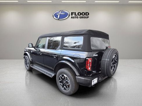 New 2025 Ford Bronco Outer Banks image 3