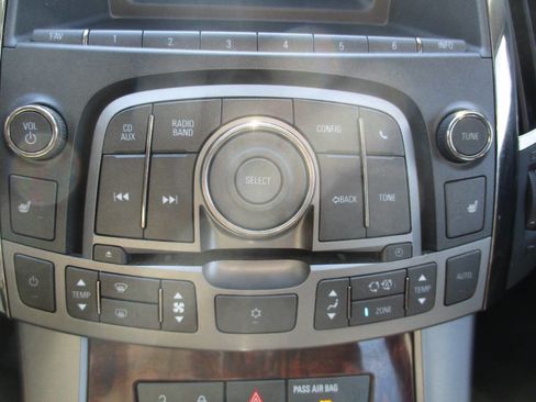 Used 2012 Buick LaCrosse Premium image 24