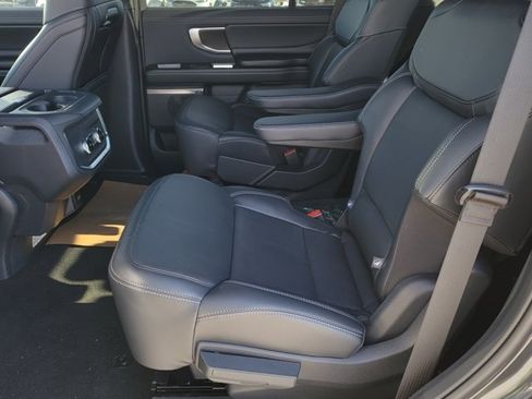 New 2025 Ford Expedition Platinum w/ Stealth Appearance Package image 7