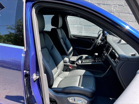 New 2026 Porsche Macan S AWD/4WD image 10