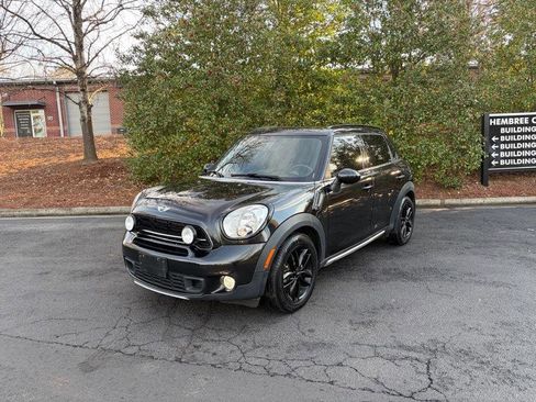Used 2016 MINI Cooper Countryman S image 2