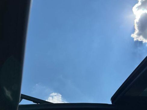 Used 2018 Chevrolet Malibu LT image 12