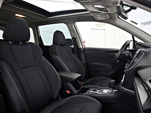 Used 2020 Subaru Forester Premium image 29