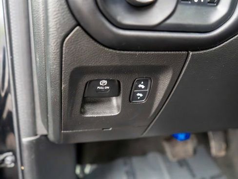 Used 2022 RAM 1500 Limited w/ Body Color Bumper Group AWD/4WD image 26