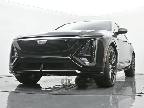 New 2026 Cadillac Lyriq V w/ LPO, Floor Liner Package image 15