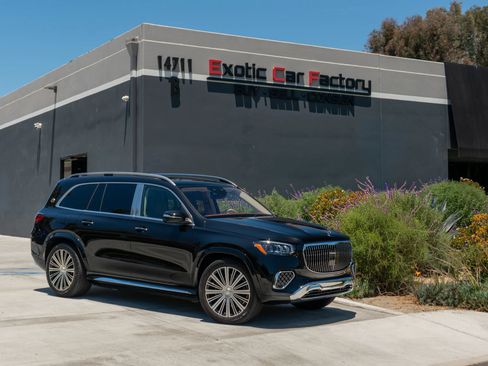 Used 2026 Mercedes-Benz Maybach GLS 600 4MATIC image 1