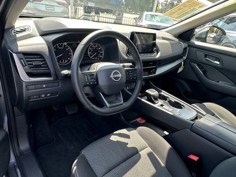 Used 2026 Nissan Rogue SV FWD image 22