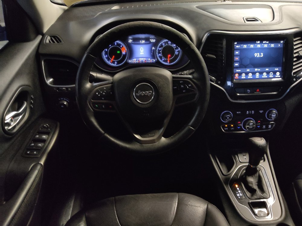 Used 2019 Jeep Cherokee Limited FWD image 22