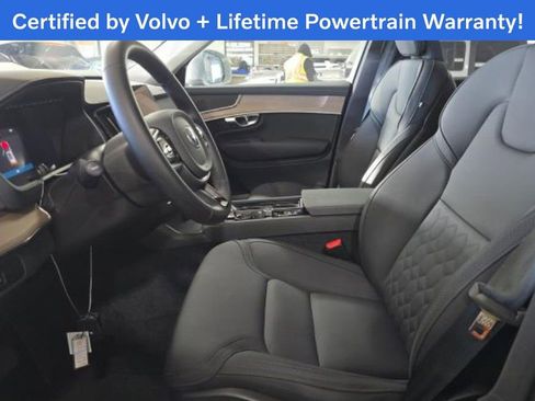 Certified 2025 Volvo XC90 B6 Plus image 5