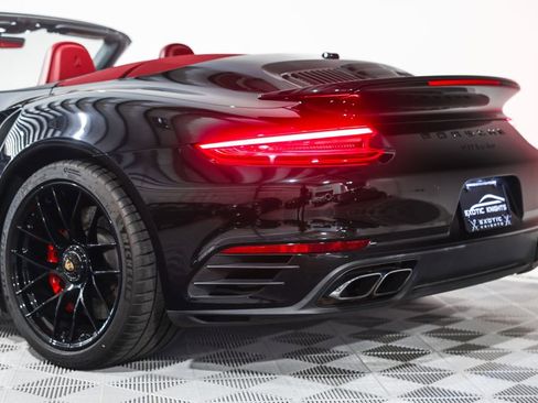 Used 2019 Porsche 911 Turbo image 19