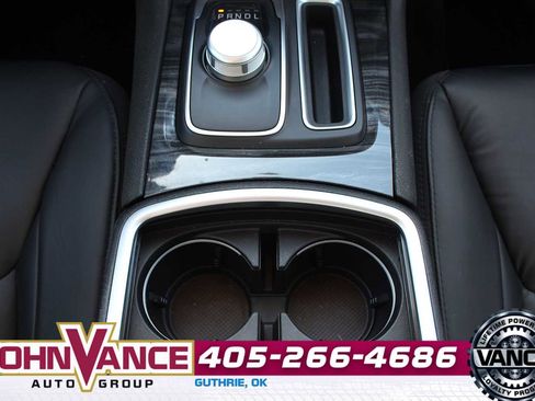 Used 2021 Chrysler 300 Touring L image 28