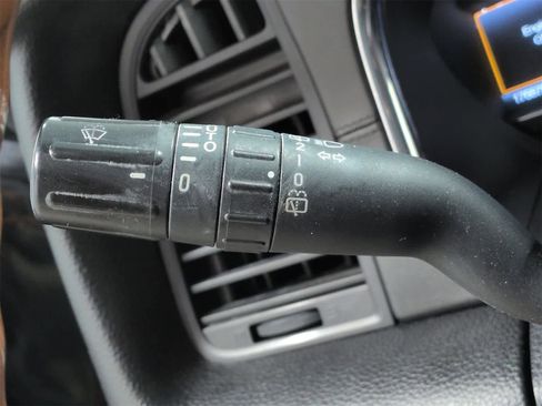 Used 2017 Lincoln Navigator L Select image 28