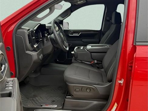 Used 2025 Chevrolet Silverado 1500 LT image 11
