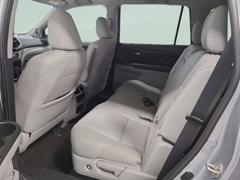 Used 2019 Honda Pilot EX-L image 18