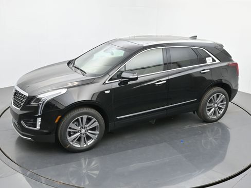 New 2026 Cadillac XT5 Premium Luxury w/ LPO, Floor Liner Package image 24