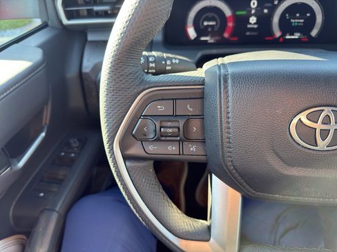 Used 2024 Toyota Tacoma Limited w/ Limited Package (LT) image 24