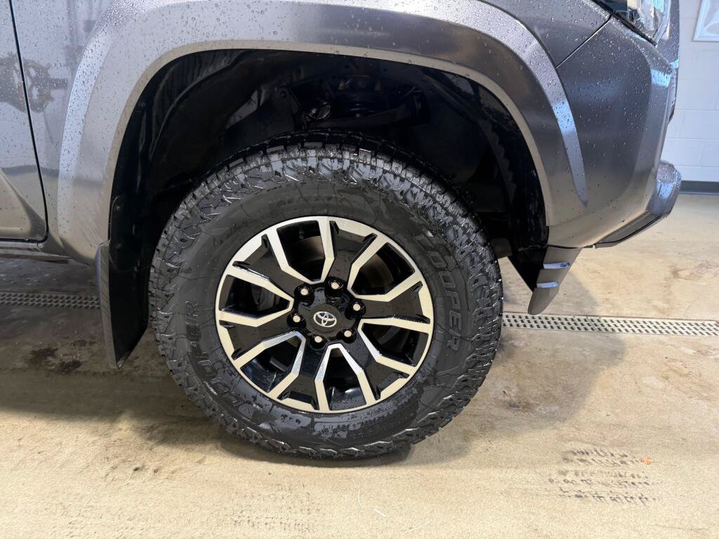 Certified 2023 Toyota Tacoma TRD Sport w/ Black Out Package (TMS) AWD/4WD image 10