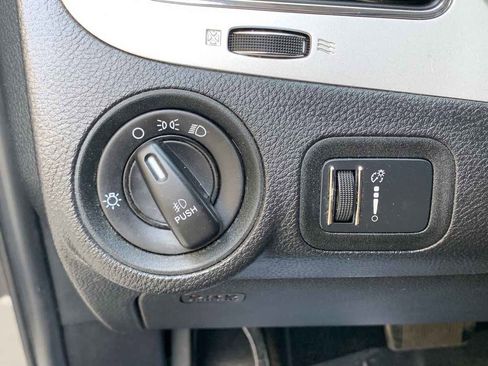 Used 2015 Dodge Journey SXT w/ Flexible Seating Group image 15