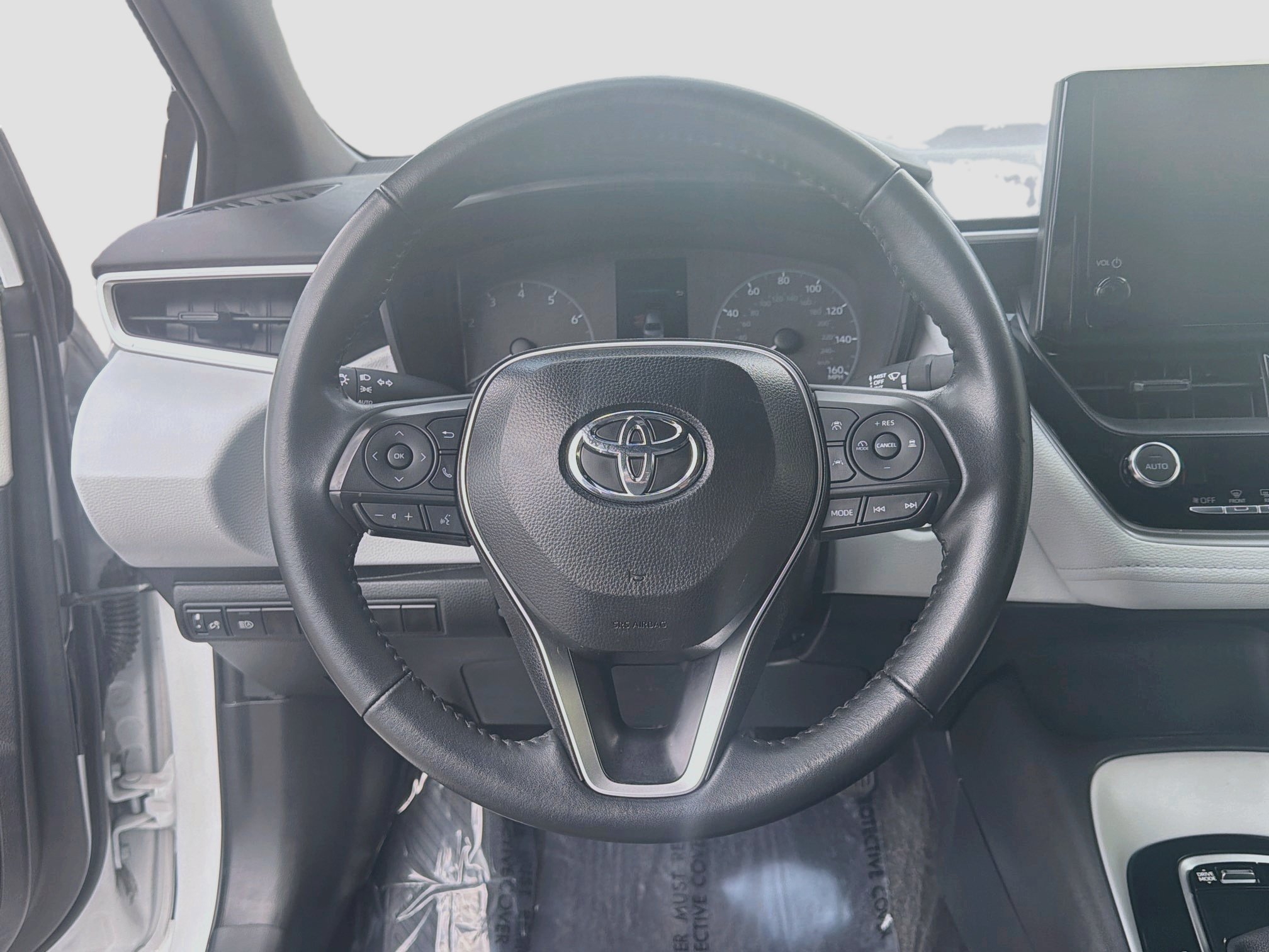 Used 2025 Toyota Corolla SE FWD image 17