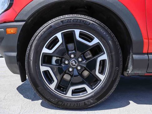 Used 2023 Ford Bronco Sport Outer Banks w/ Tech Package AWD/4WD image 11