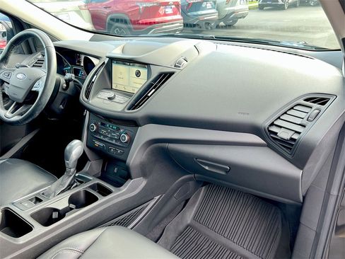 Used 2019 Ford Escape SEL image 23