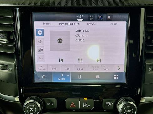 New 2026 RAM 1500 Express AWD/4WD image 13