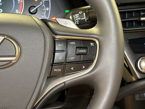 New 2025 Lexus ES 350 w/ Premium Package image 14