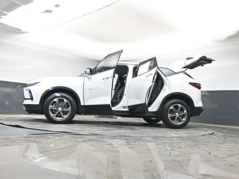 Used 2025 Chevrolet Blazer LT image 45