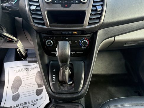 Used 2020 Ford Transit Connect XL image 25