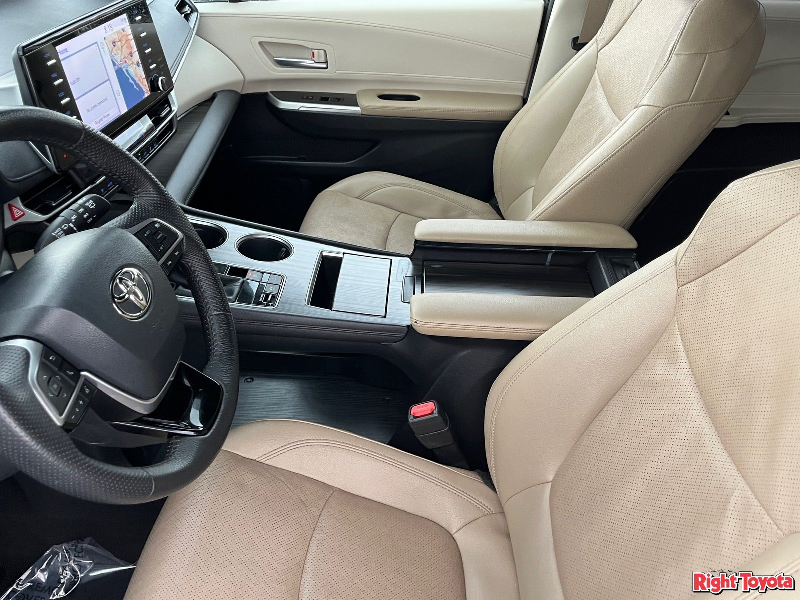 Certified 2023 Toyota Sienna Limited FWD image 21