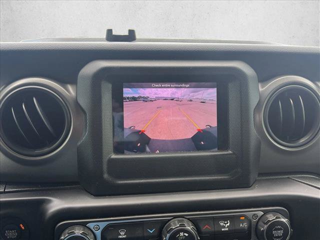 Used 2020 Jeep Gladiator Rubicon AWD/4WD image 8