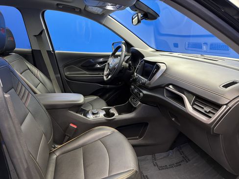 Used 2023 GMC Terrain AT4 image 23