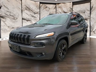 Used 2018 Jeep Cherokee Latitude w/ Altitude Package