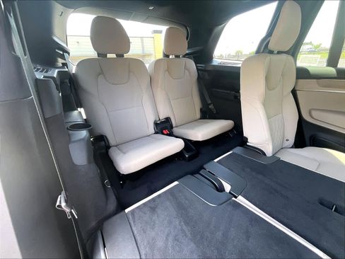 New 2026 Volvo XC90 T8 Plus w/ Protection Package AWD/4WD image 28