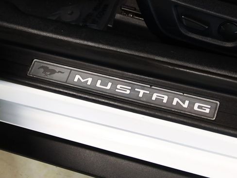 Used 2021 Ford Mustang Premium image 37