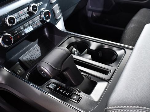 New 2025 Ford F150 XLT w/ Equipment Group 302A MID image 32