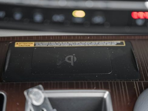 Used 2021 Toyota Sienna XLE image 26