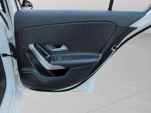Used 2020 Mercedes-Benz A 220 image 33