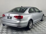 Used 2015 Volkswagen Jetta SE image 4