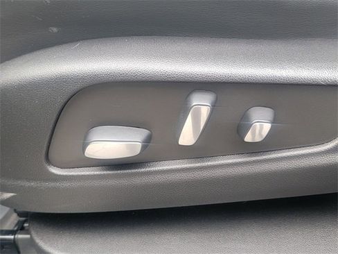 Used 2022 Cadillac XT5 Sportv image 36